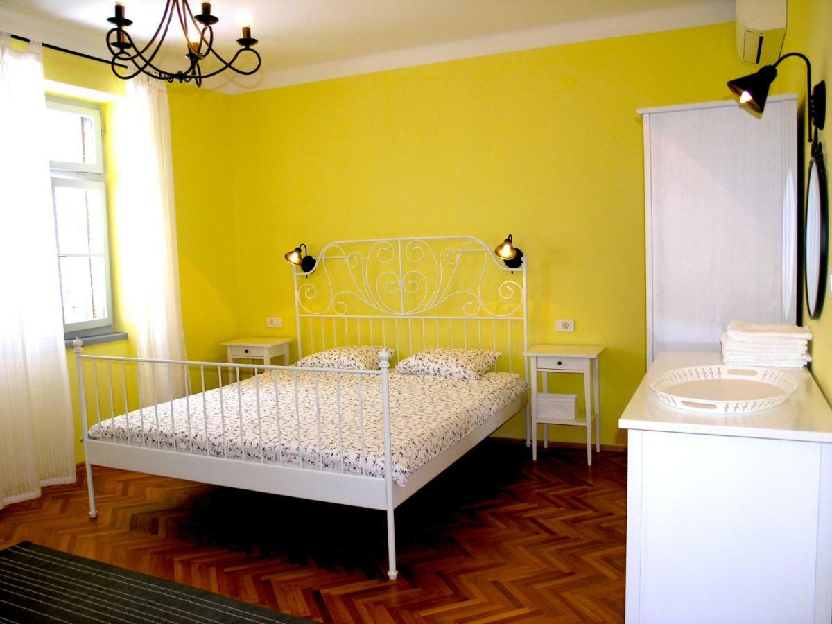Holiday Home Lija Center Rab Town Exterior foto