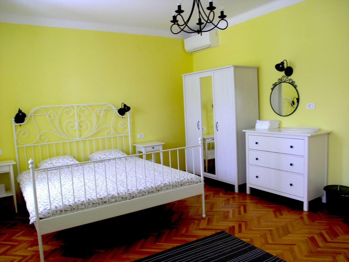 Holiday Home Lija Center Rab Town Exterior foto